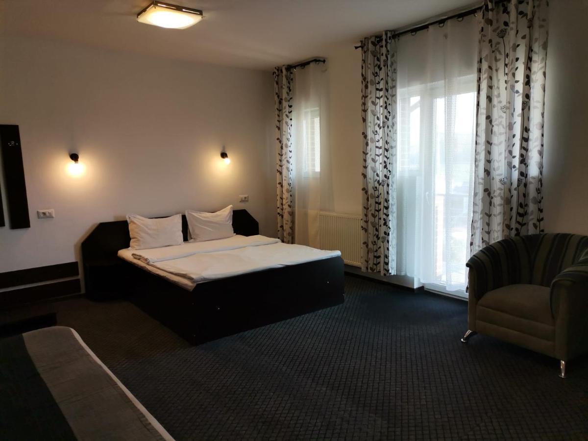 Motel Davios 塔古玖 外观 照片